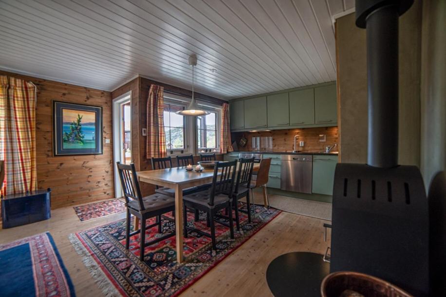 Four-Bedroom Cottage In Sirdal Tjorhom Extérieur photo